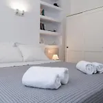 Andros Neoclassical Np1926 With Private Pool *
