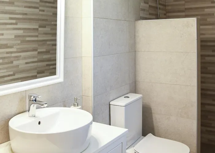 Andros Neoclassical Np1926 With Private Pool *